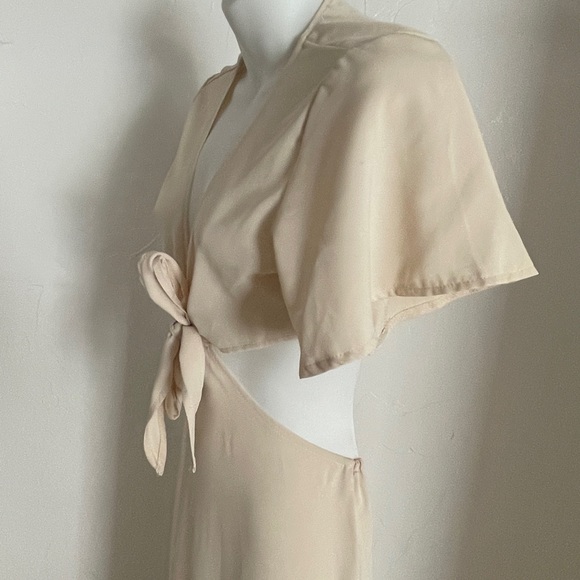 Chic Boho Ivory Crepe Cutout Tie-Front DRESS Size Small - Picture 13 of 15
